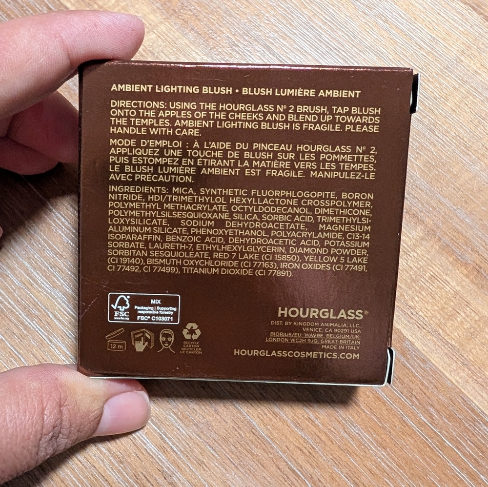 Hourglass Ambient Lighting Blush - Picture 3 of 6